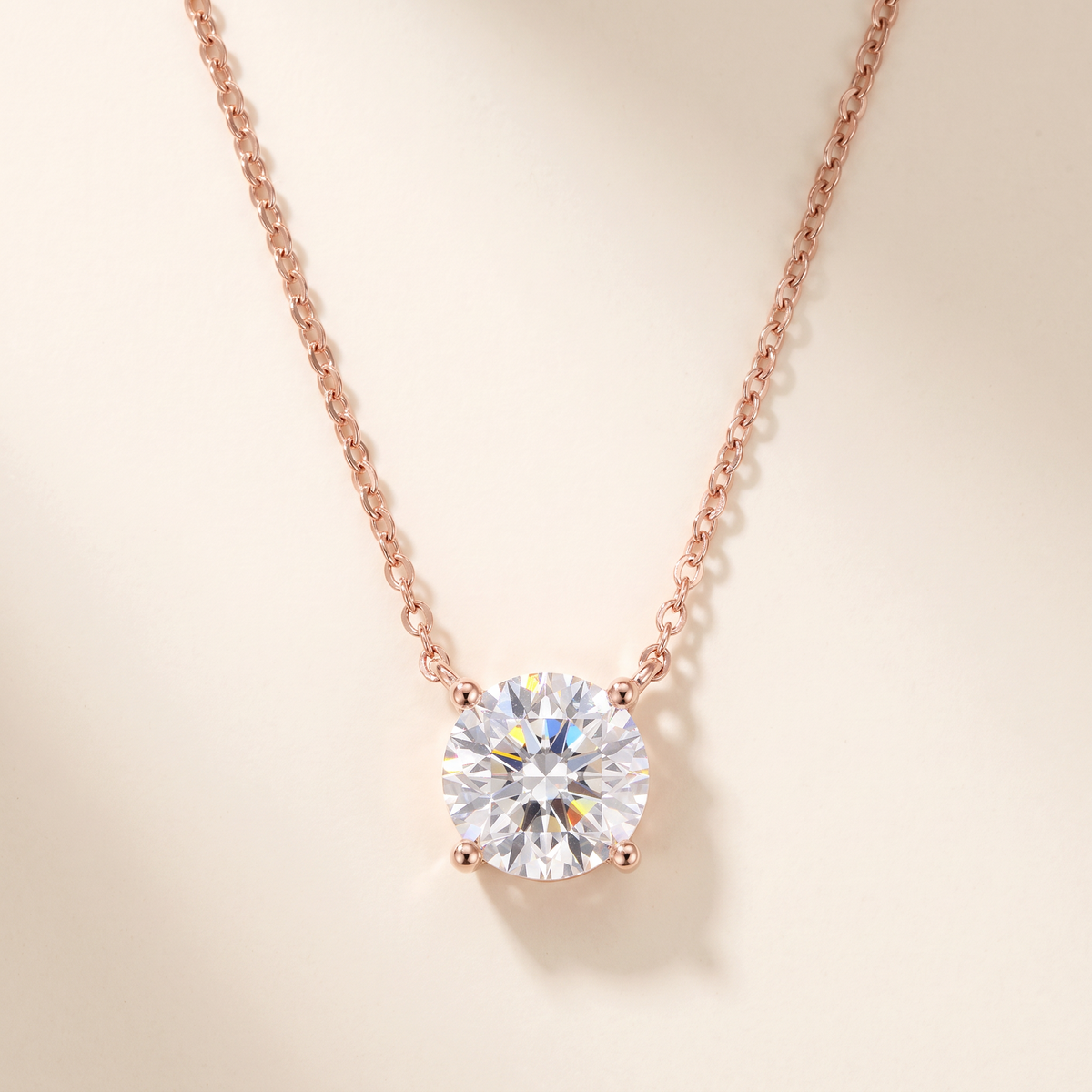 Collier Solitaire Éclat en moissanite, finition or rose