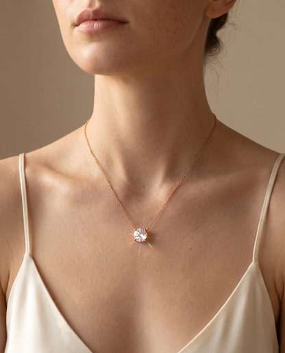 Collier Solitaire Éclat porté
