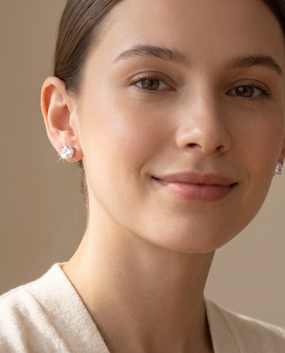 Boucles d'oreilles Solitaires Éclat portées